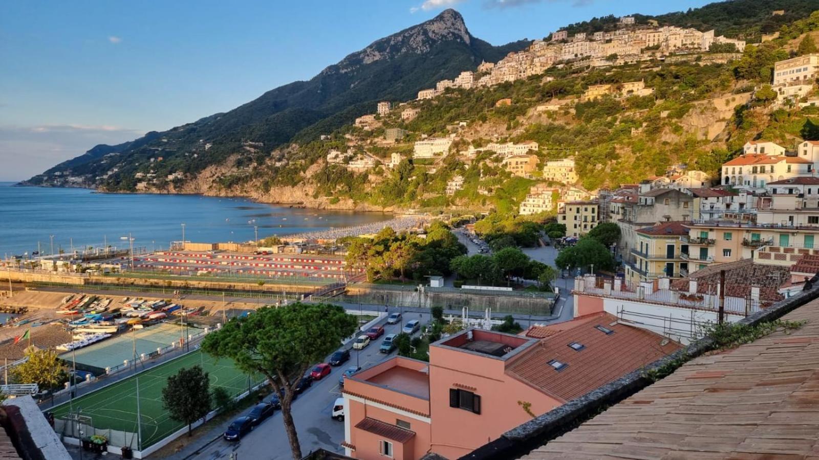 Approdo Di Marina Apartment Vietri Екстериор снимка